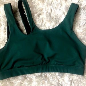 P’tula Iliana Sport bra color pine